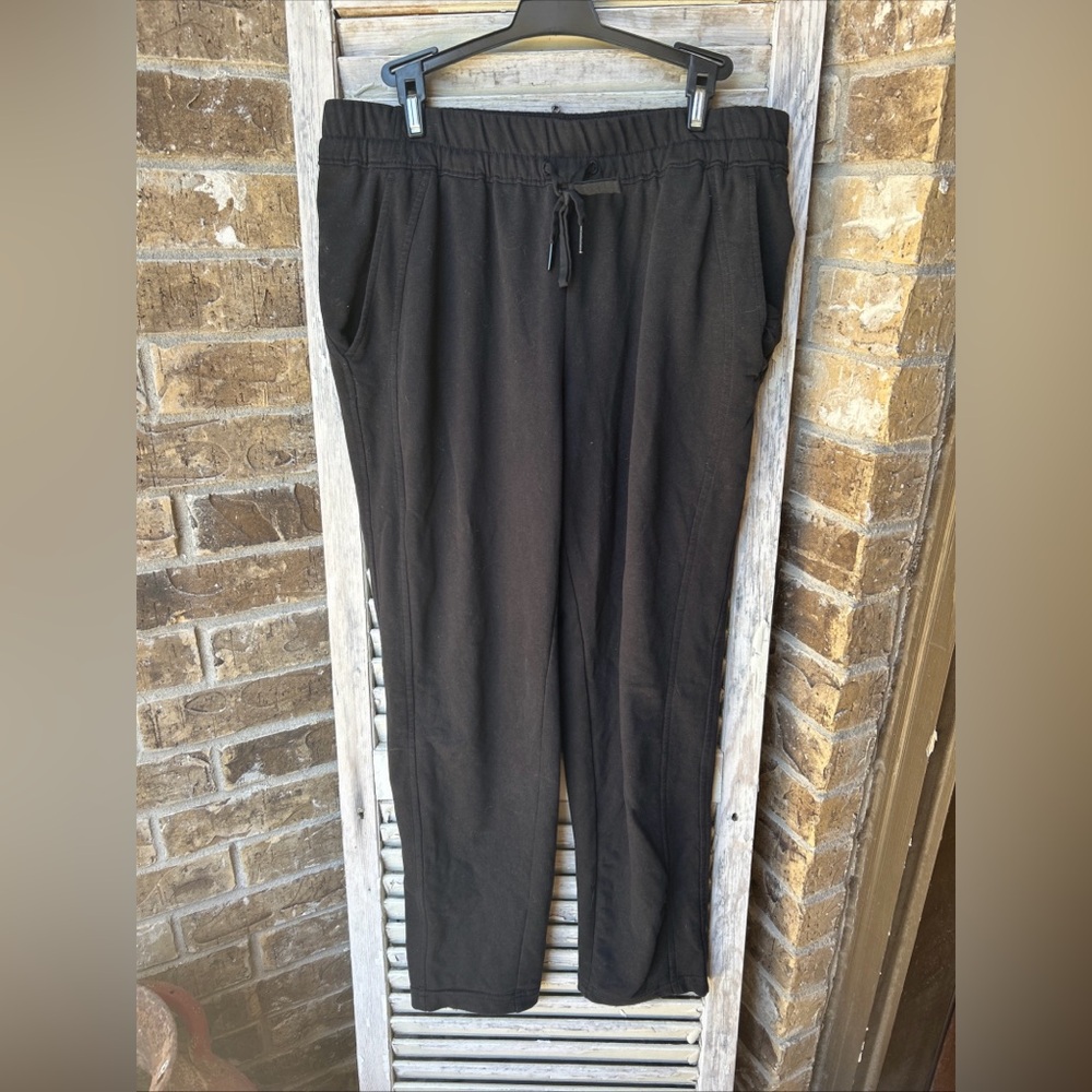 Athleta  Pant Size Medium Black  Draw String Sweat Pant Women’s.